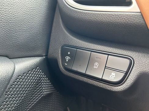 Used 2024 Kia Seltos EX FWD image 18