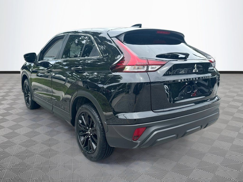 Used 2025 Mitsubishi Eclipse Cross LE AWD/4WD image 8