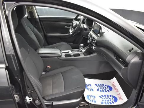 Used 2024 Nissan Sentra SV FWD image 16