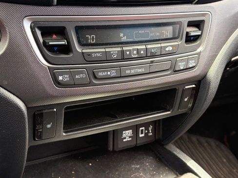 Used 2022 Honda Ridgeline RTL image 10
