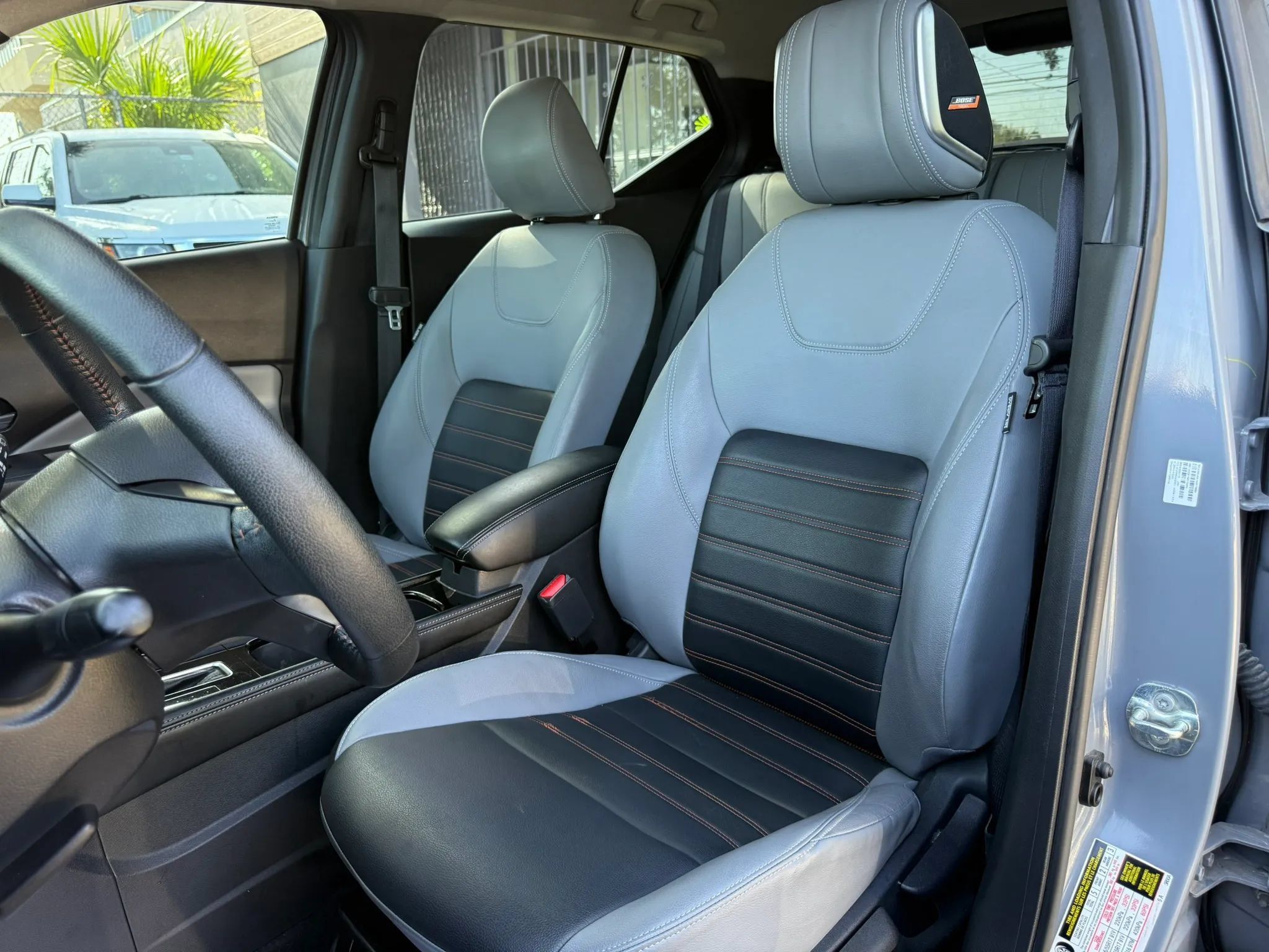 Used 2023 Nissan Kicks SR w/ SR Premium Package FWD image 12