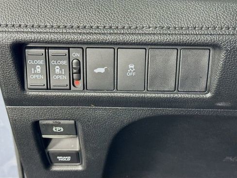 Used 2025 Honda Odyssey Sport-L image 10