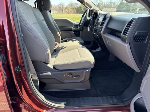 Used 2017 Ford F150 XLT w/ Equipment Group 302A Luxury image 22