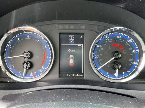 Used 2019 Toyota Corolla SE FWD image 24