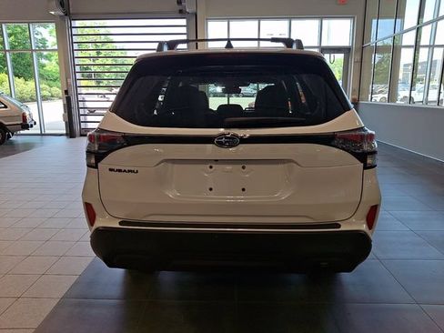 Certified 2025 Subaru Forester Premium AWD/4WD image 5