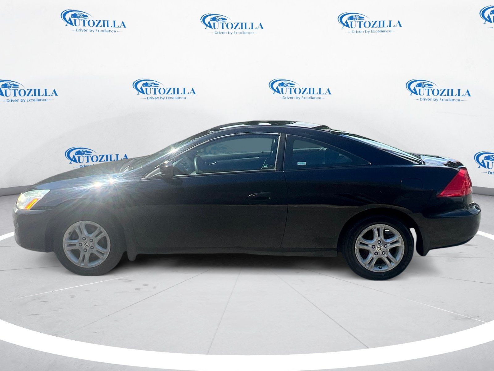 Used 2006 Honda Accord LX image 2