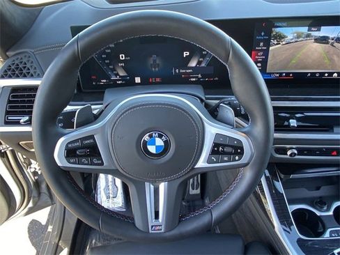 Certified 2025 BMW X7 M60i w/ Executive Package image 25