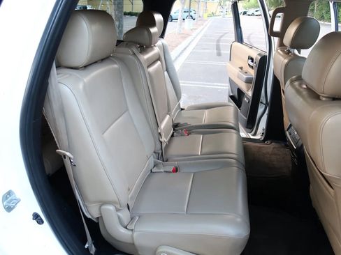 Used 2014 Toyota Sequoia Limited AWD/4WD image 19