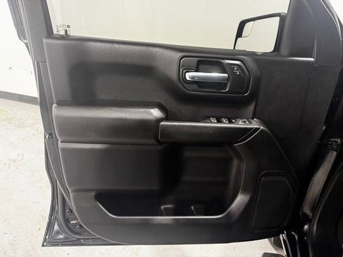 Used 2021 Chevrolet Silverado 1500 Custom image 15