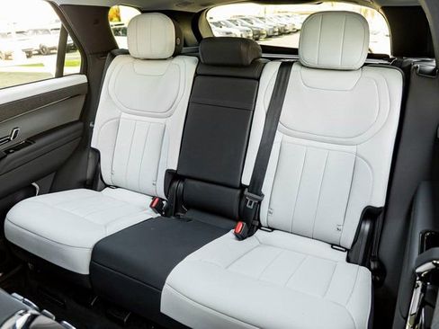 Used 2024 Land Rover Range Rover Sport Dynamic SE image 21