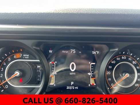 Used 2024 Jeep Wrangler Sport S image 13