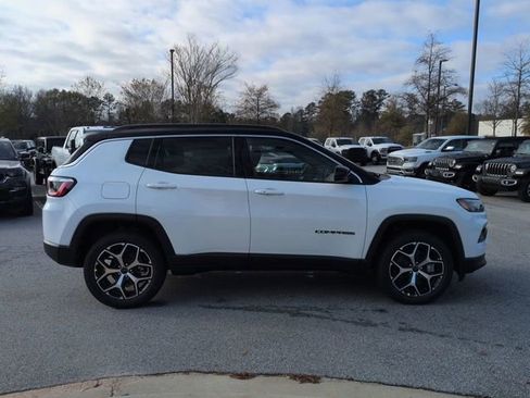 New 2026 Jeep Compass Limited AWD/4WD image 3