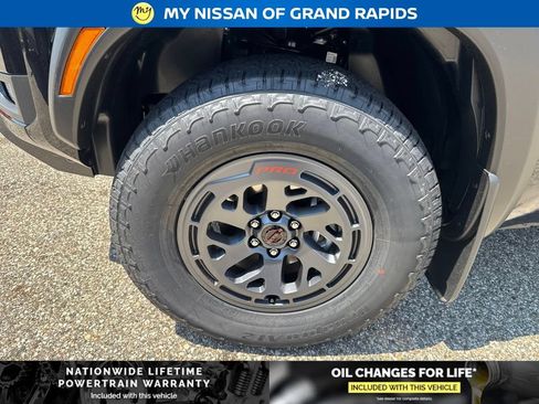 New 2026 Nissan Frontier PRO-4X w/ Pro Premium Package AWD/4WD image 10