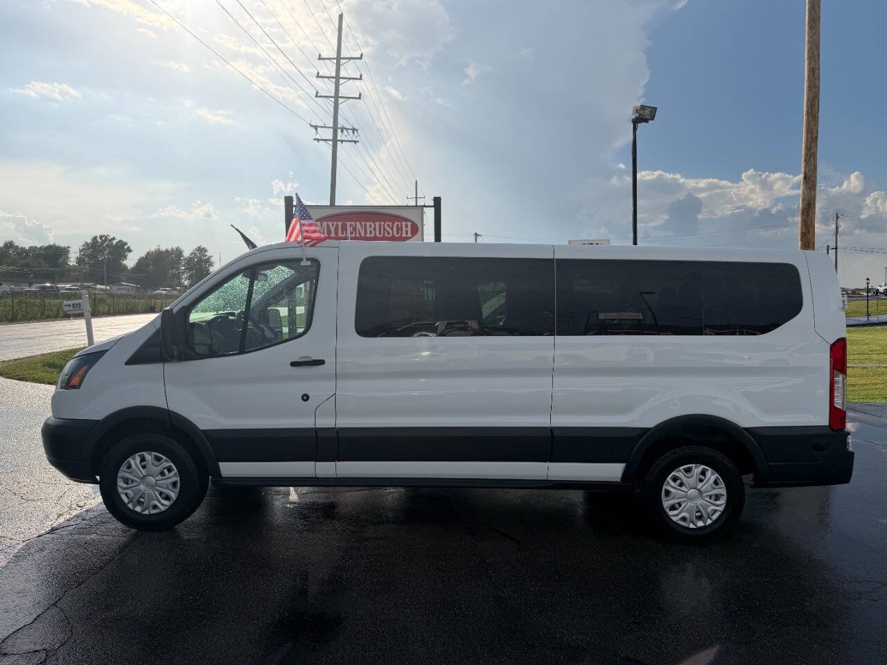 Used 2018 Ford Transit 350 XL RWD image 2