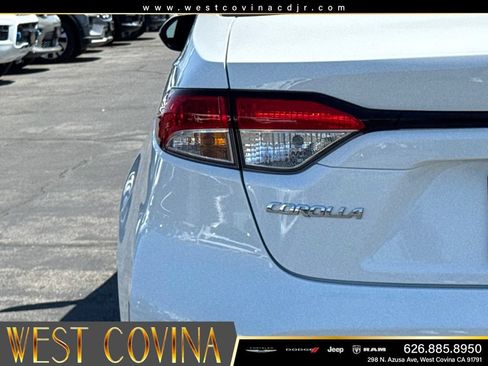 Used 2024 Toyota Corolla LE AWD/4WD image 14