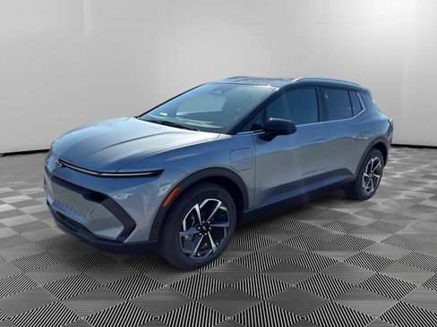 New 2026 Chevrolet Equinox EV LT image 3