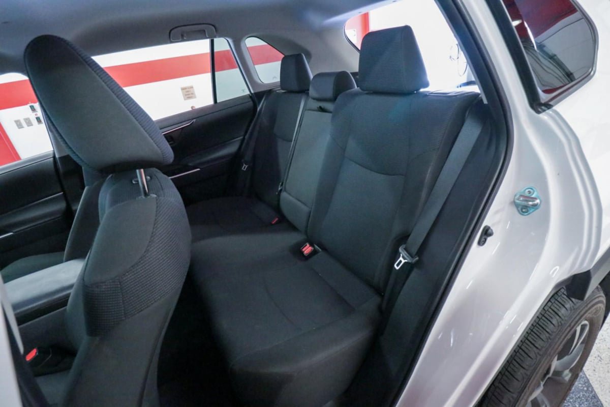 Used 2024 Toyota RAV4 LE FWD image 13