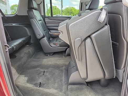 Used 2016 Chevrolet Suburban LTZ AWD/4WD image 14