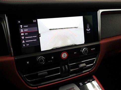 New 2026 Porsche Macan GTS image 34