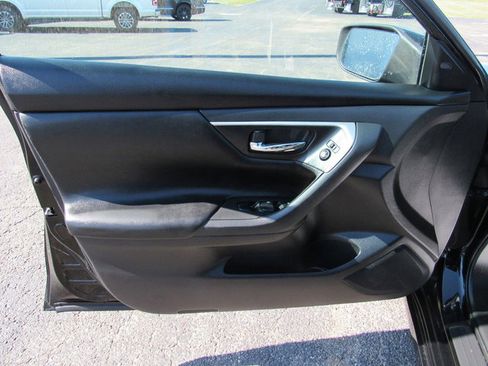 Used 2018 Nissan Altima 2.5 SV image 24