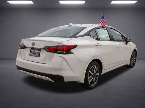 Used 2025 Nissan Versa SV w/ Trunk Package image 4