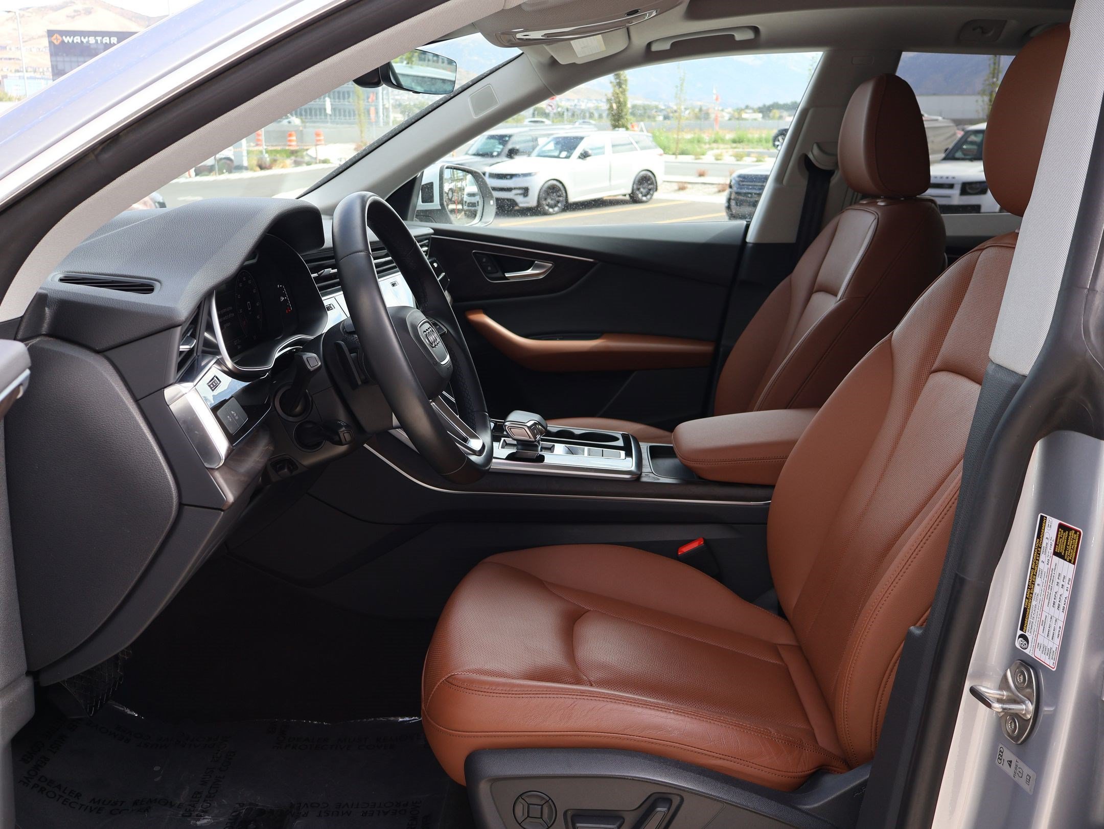 Used 2022 Audi Q8 Premium Plus AWD/4WD image 16