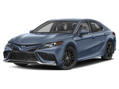 Used 2024 Toyota Camry SE w/ Cold Weather Package