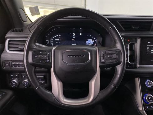 Used 2022 GMC Yukon XL Denali image 19