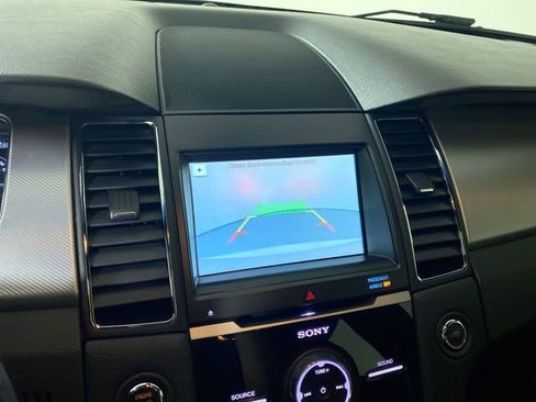 Used 2018 Ford Taurus SHO w/ Driver Assist Package image 9