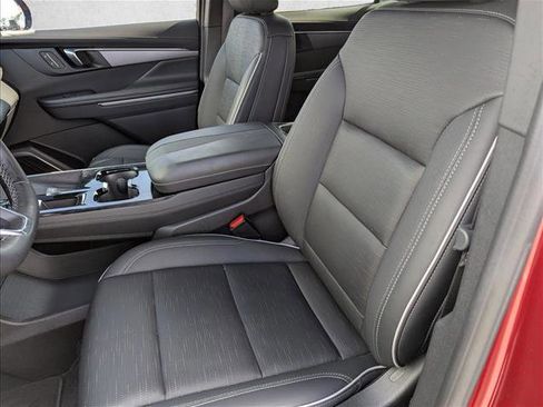 Used 2025 Buick Enclave Sport Touring w/ Power Package image 24