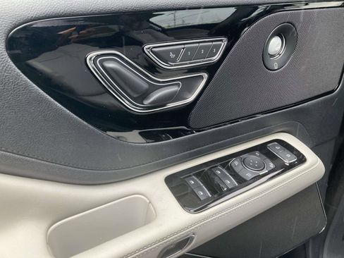 New 2025 Lincoln Aviator 2WD w/ Equipment Group 101A image 20