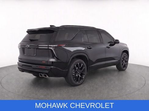Used 2024 Chevrolet Traverse RS w/ LPO, Floor Liner Package AWD/4WD image 5