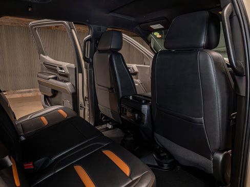 Used 2022 GMC Sierra 1500 AT4 image 26