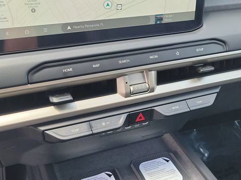 New 2027 Kia Telluride S w/ Towing Package FWD image 17