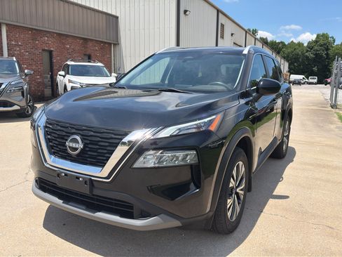 Certified 2023 Nissan Rogue SV w/ SV Premium B Package AWD/4WD image 7