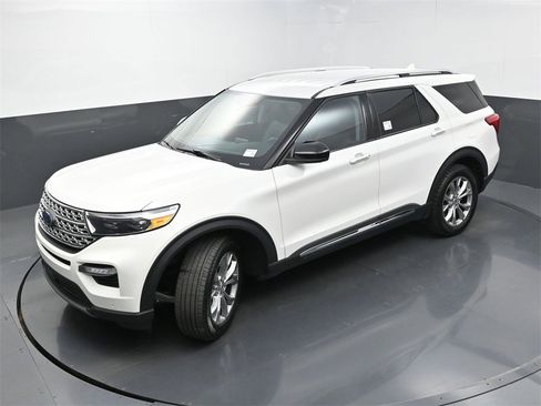 Used 2023 Ford Explorer Limited image 34