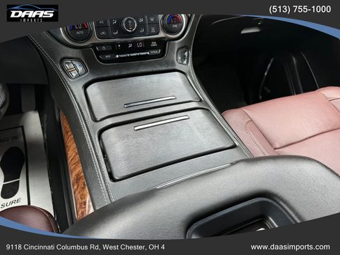 Used 2019 Chevrolet Suburban Premier w/ Premier Plus Edition AWD/4WD image 62