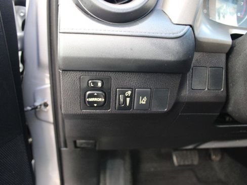 Used 2017 Toyota RAV4 LE image 21