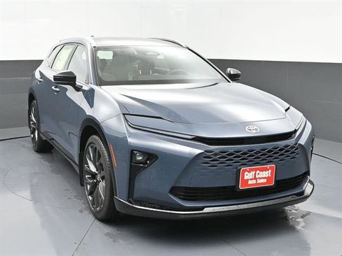 New 2025 Toyota Crown Signia AWD/4WD image 3