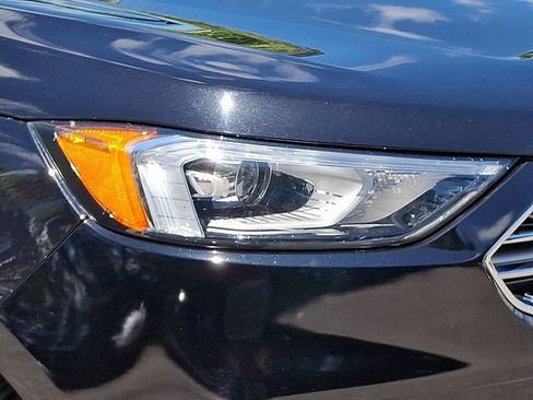 Used 2021 Ford Edge SEL image 13