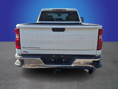 Used 2025 Chevrolet Silverado 2500 LT w/ Convenience Package AWD/4WD image 5
