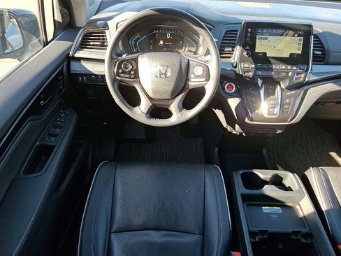 Used 2023 Honda Odyssey Elite image 16