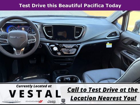 New 2026 Chrysler Pacifica Select image 15