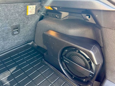 Used 2015 Ford Focus Titanium FWD image 19