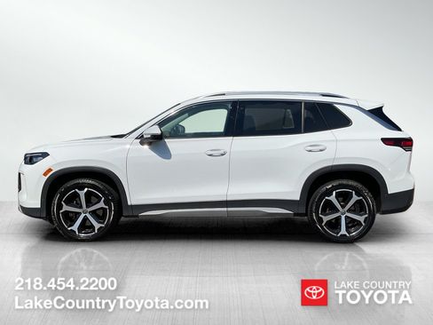 Used 2026 Volkswagen Tiguan SE AWD/4WD image 2