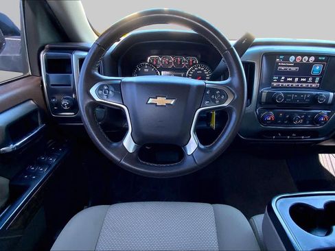 Used 2017 Chevrolet Silverado 1500 LT w/ Texas Edition RWD image 6