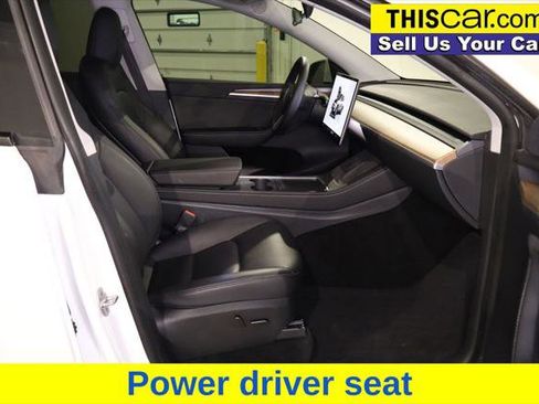 Used 2023 Tesla Model Y Long Range image 16