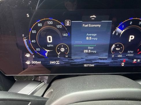 Used 2026 Chevrolet Suburban RST AWD/4WD image 16