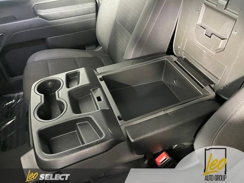 Used 2024 Chevrolet Silverado 1500 LT AWD/4WD image 20