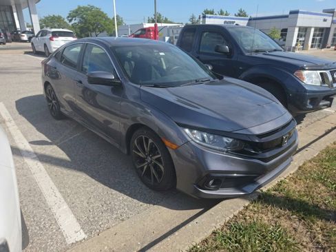 Used 2019 Honda Civic Sport image 2